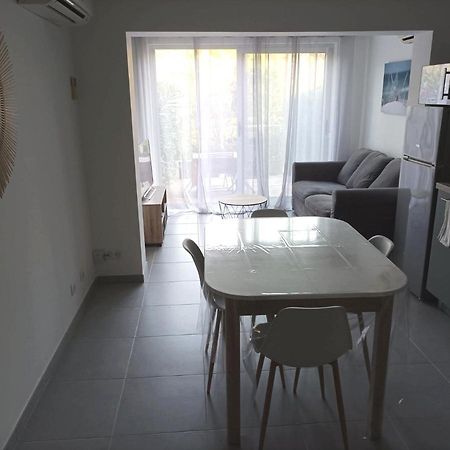 Charmant Studio Dans La Residence Haut Du Golf Saint-Raphaël 外观 照片
